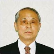 渡辺 初男